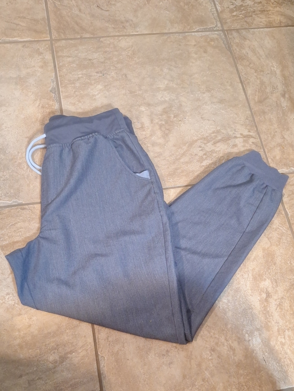 FIGS- Zamora Joggers GRAY Sz M